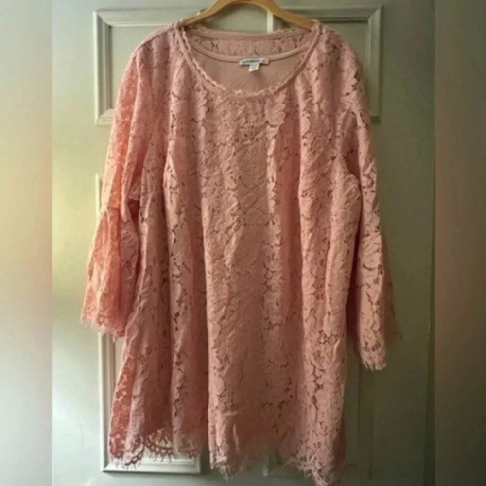 Issac Mizrahi Pink Lace Tunic Top.  Size 2x